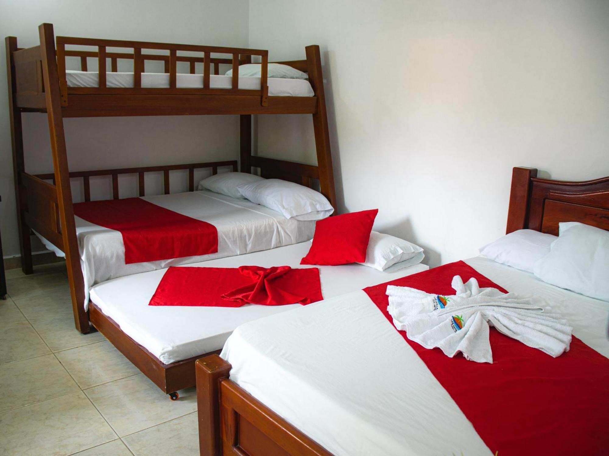 Casa Hotel Las Antillas Толу Экстерьер фото